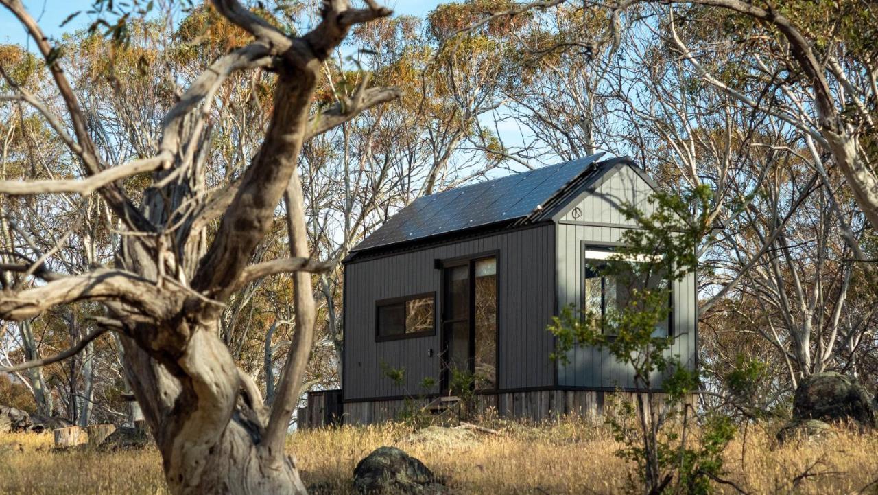 Big Yard Escapes - Two Off-Grid Tiny Houses On The Mowamba River Jindabyne Exterior foto